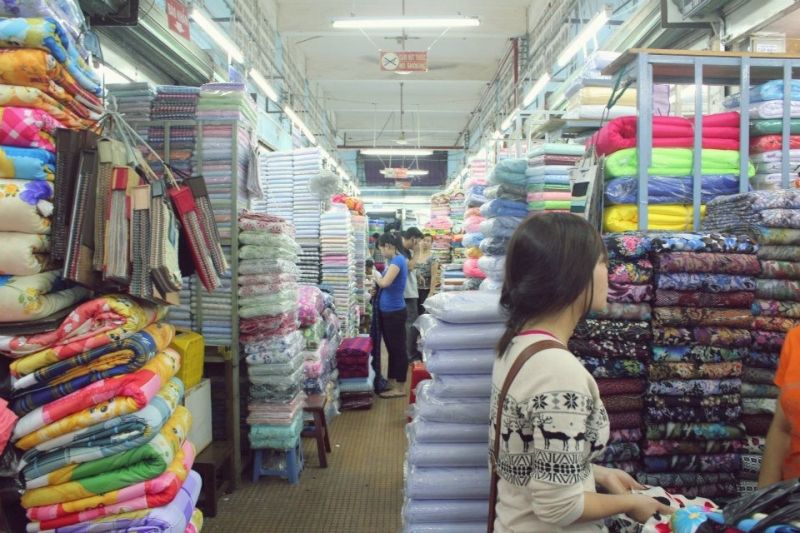 Chợ vải nổi tiếng Kim Biên đa dạng và phong phú về các loại vải