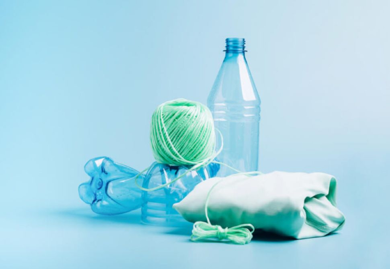 vải sợi tái chế được làm từ các loại nguyên liệu tổng hợp PE