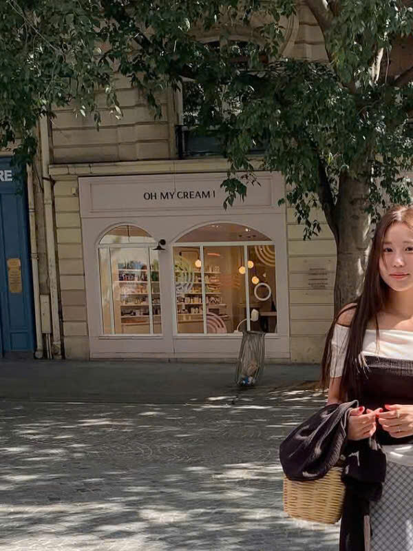 Người lùn nên mặc gì đi đám cưới? Tùy theo vóc dáng để lựa chọn thiết kế váy áo phù hợp
